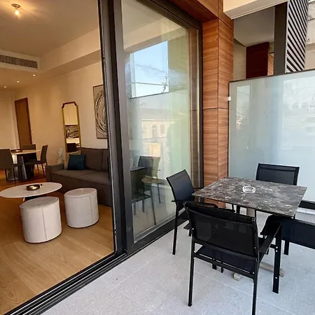Apartment Oxford House By Trulycyprus
