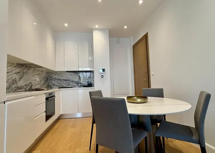 Oxford House By Trulycyprus Daire